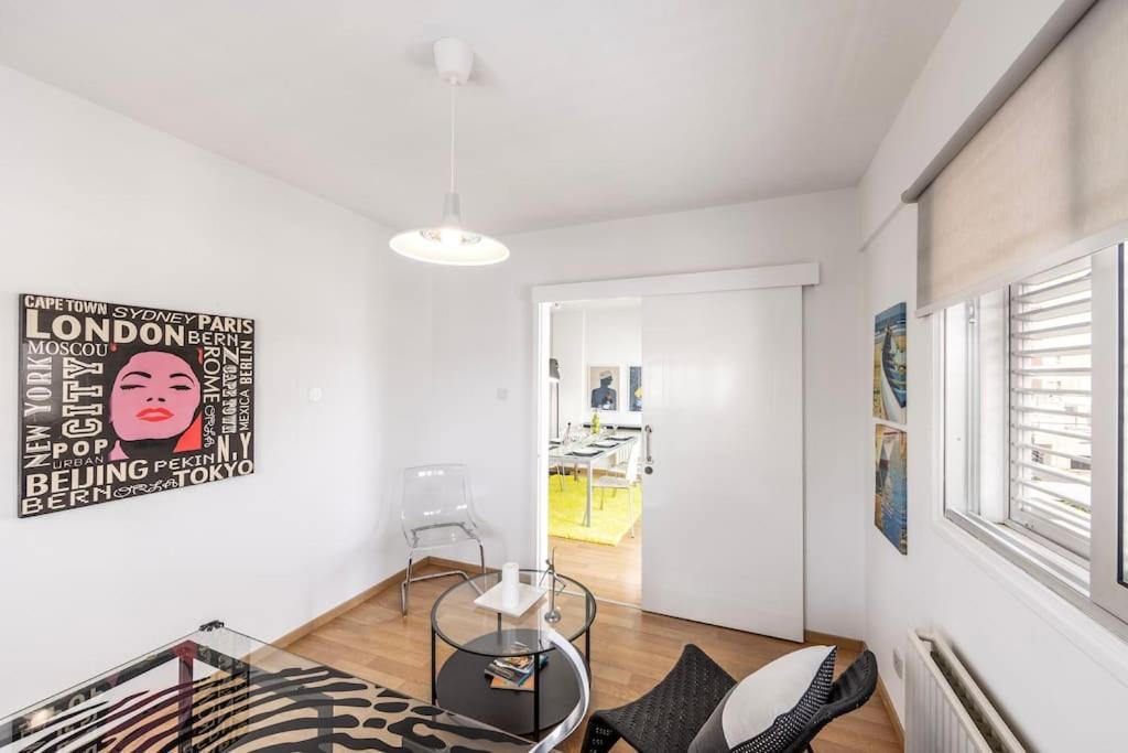 Luxurious Bright & Stylish 2Br With Office In Nicosia Apartman Kültér fotó