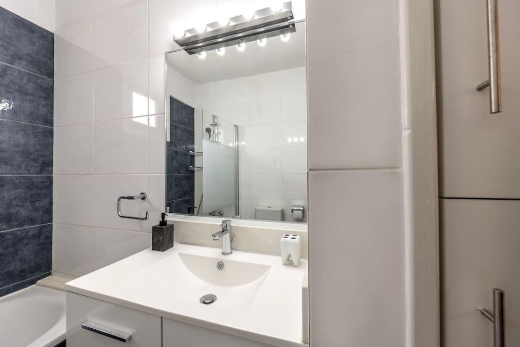 Luxurious Bright & Stylish 2Br With Office In Nicosia Apartman Kültér fotó