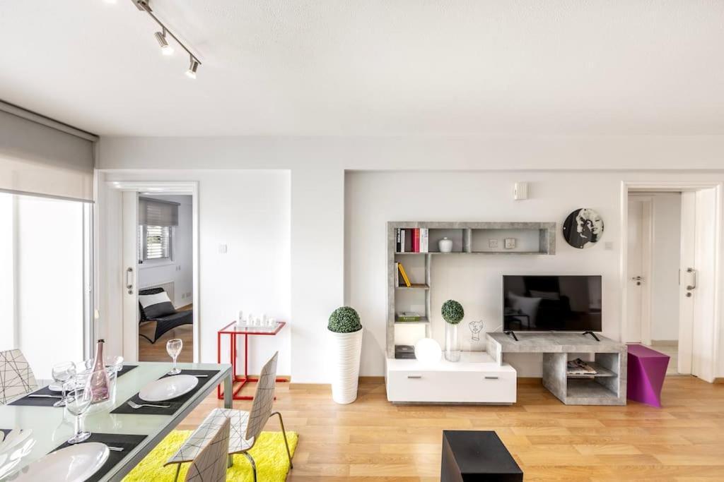 Luxurious Bright & Stylish 2Br With Office In Nicosia Apartman Kültér fotó