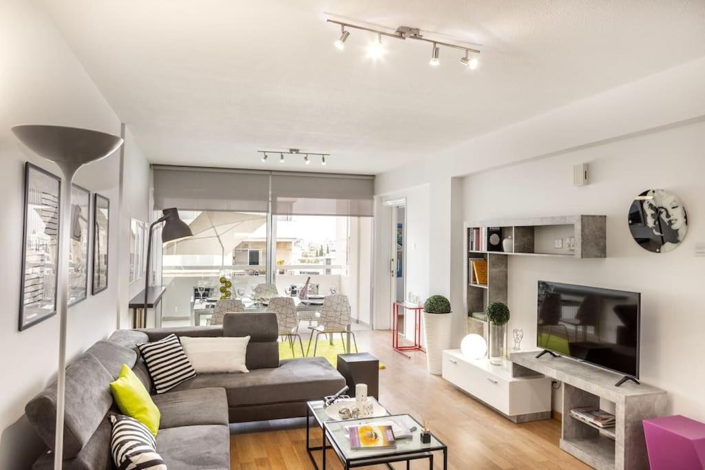 Luxurious Bright & Stylish 2Br With Office In Nicosia Apartman Kültér fotó